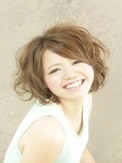 外国人みたいな　ふわくしゃボブ